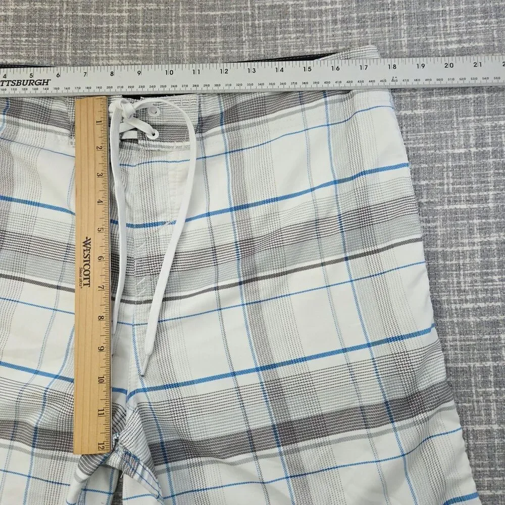 O'Neill Board Shorts Men's 34 White/Blue Plaid 11